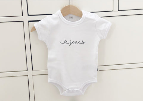 Babybody mit Name Gr. 62 personalisiert