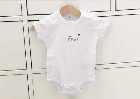 Babybody mit Name Gr. 62 personalisiert